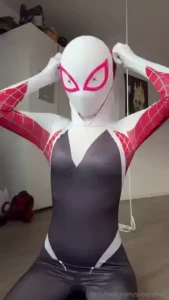 Watch me tease myself with some naked bondage play if you wanna watch