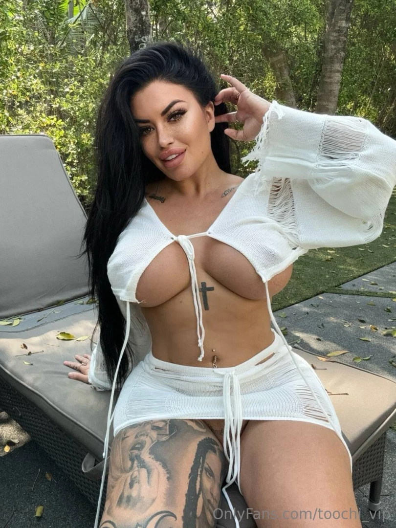 Are you looking for some juicy tits today 