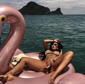 I ll let you guess am i wearing underwear or not