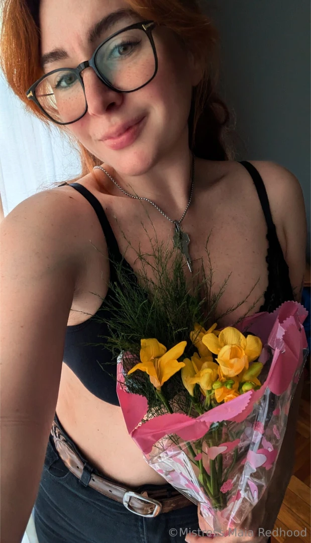 Thanks to dino pet for my flowers it s always nice to feel appreciated 