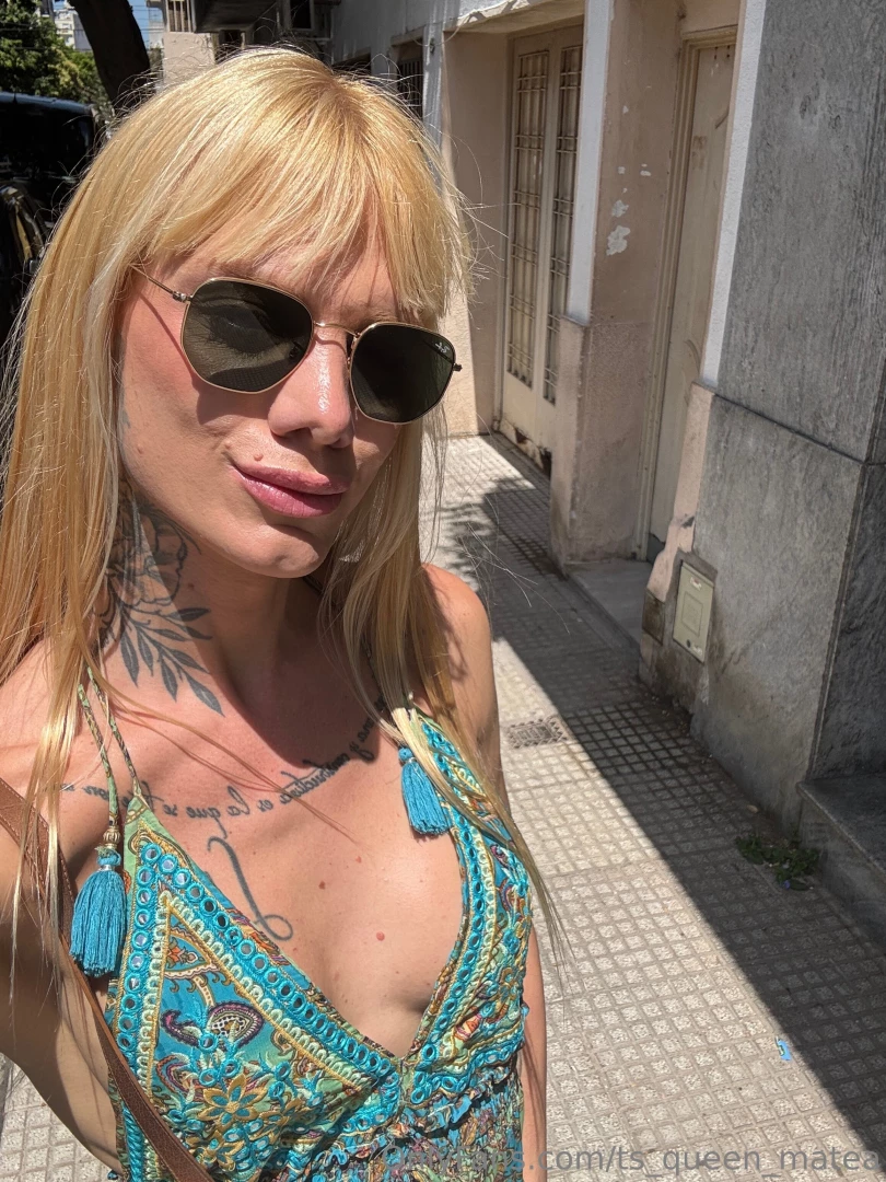 It s a beautiful day i put on a dress and decided to run some errands 