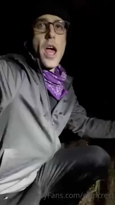 Skater boy sucks you off 