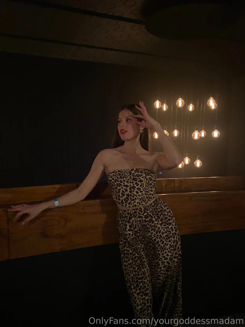 Would my submissives like to see me in my daily routine of my life as part 2 