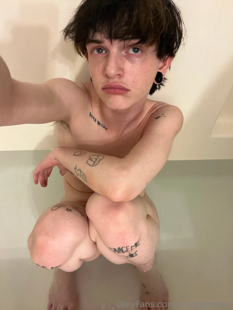 Trying to de-stress in th bathhh maybe head will help part 3 