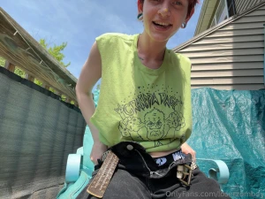 Suck me off in the sun part 1