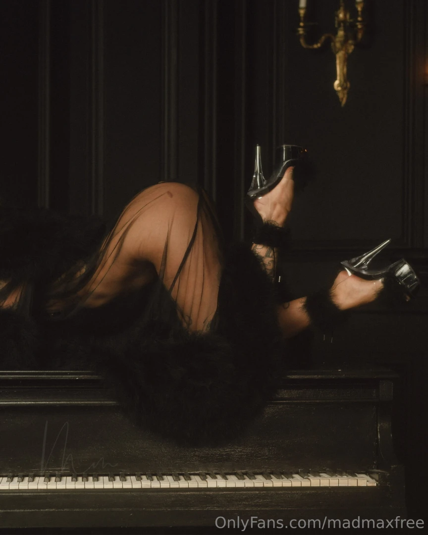 Happy holidays say it back with a tip 