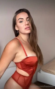 Keira_queen cutie girl of your dream slip your tongue over her part 3