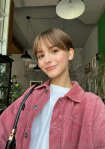 Your home girl mercy_m she is waiting for you for a deep conversation part 597