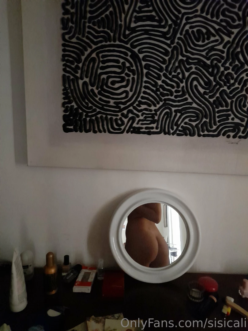 My mind is like a labyrinth who manage to follow me will get to the 