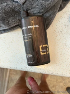 Love the smell of this body wash