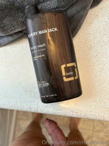 Love the smell of this body wash part 1