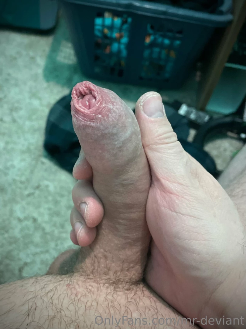 Happy foreskin friday i love you all you sexy fucks 