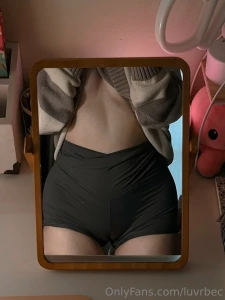 Front or back part 1712