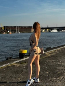 Catching feelings and capturing hearts