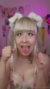 Hihii should i do naughtier ahegao video