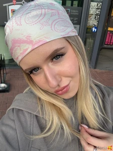 Are selfies still relevant in 2025