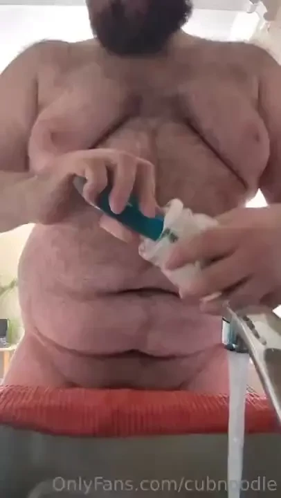 Let s wash some dishes i need someone on my tits at all times 