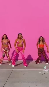 Happy tiktok thursday fammmm