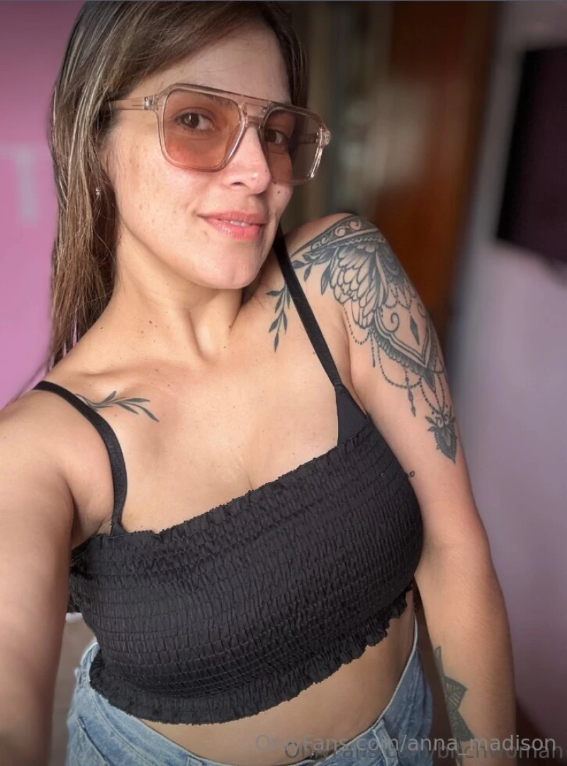 Bitchwoman she is always horny come enjoy her free subscription part 6 