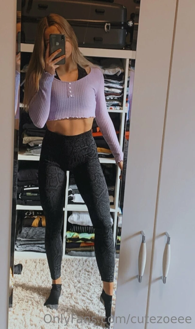 Ive heard you like girls in gym wear here i am 