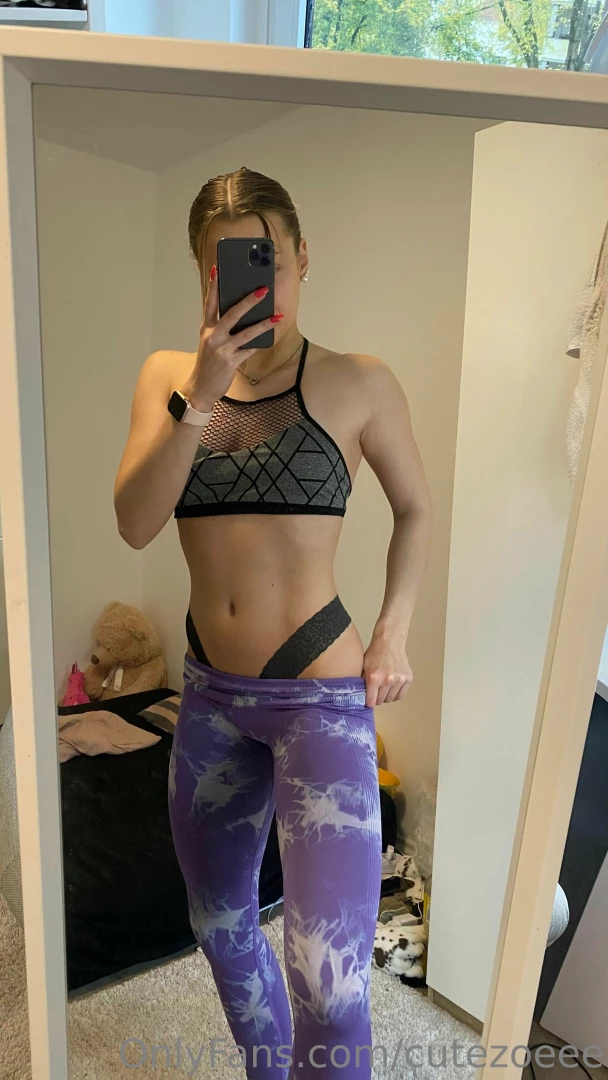 Which hairstyle you like more 