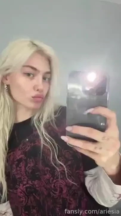 A lil weekend treat for my horny kings 