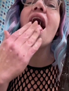 I love playing in the mess milf purplehair bluehair glasses facial