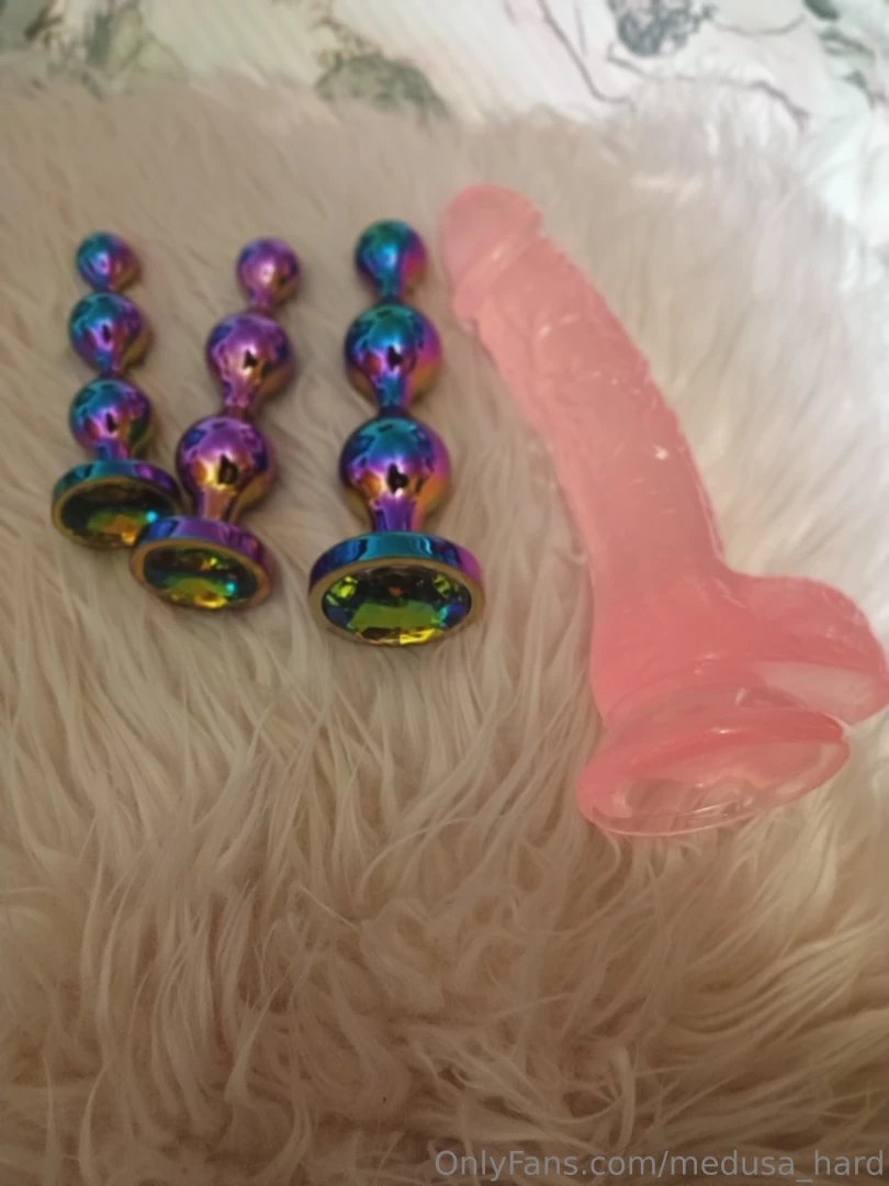 Should i make a new video today you need some goth mommy content to 