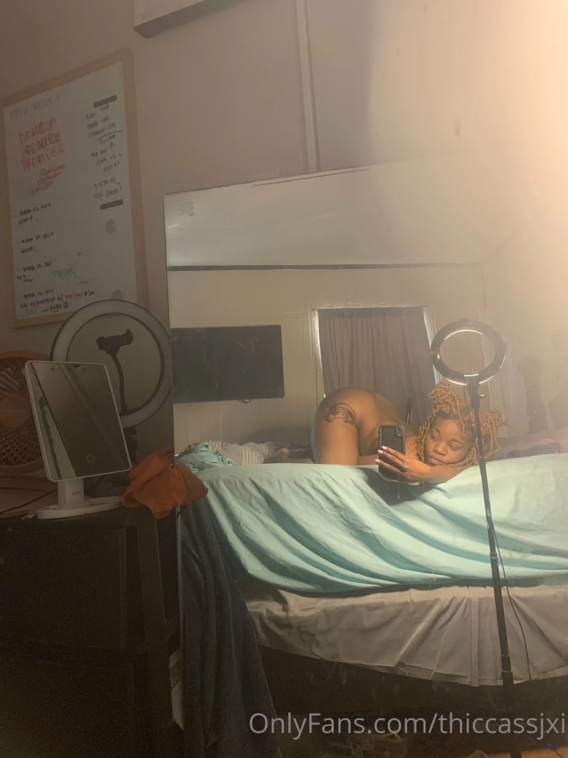 Attachments 5 photos 1 video in your dm 