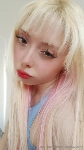 My pretty face deserves some milk on it