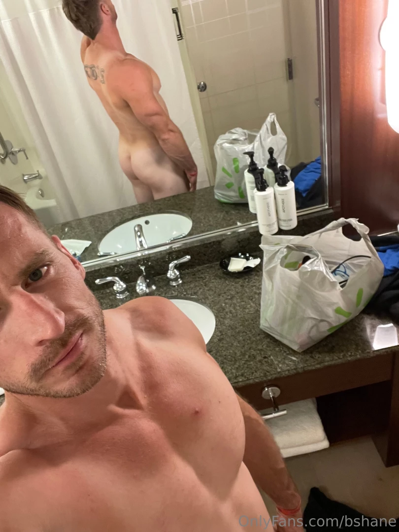 Love me or hate me i still look good naked part 1 