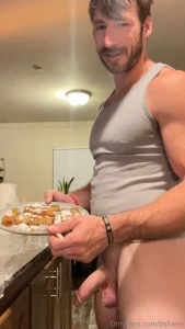 French toast sticks with powdered sugar what do yall eat for breakfast part 1