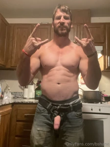 May do a live on here in a little while i shower stay tuned