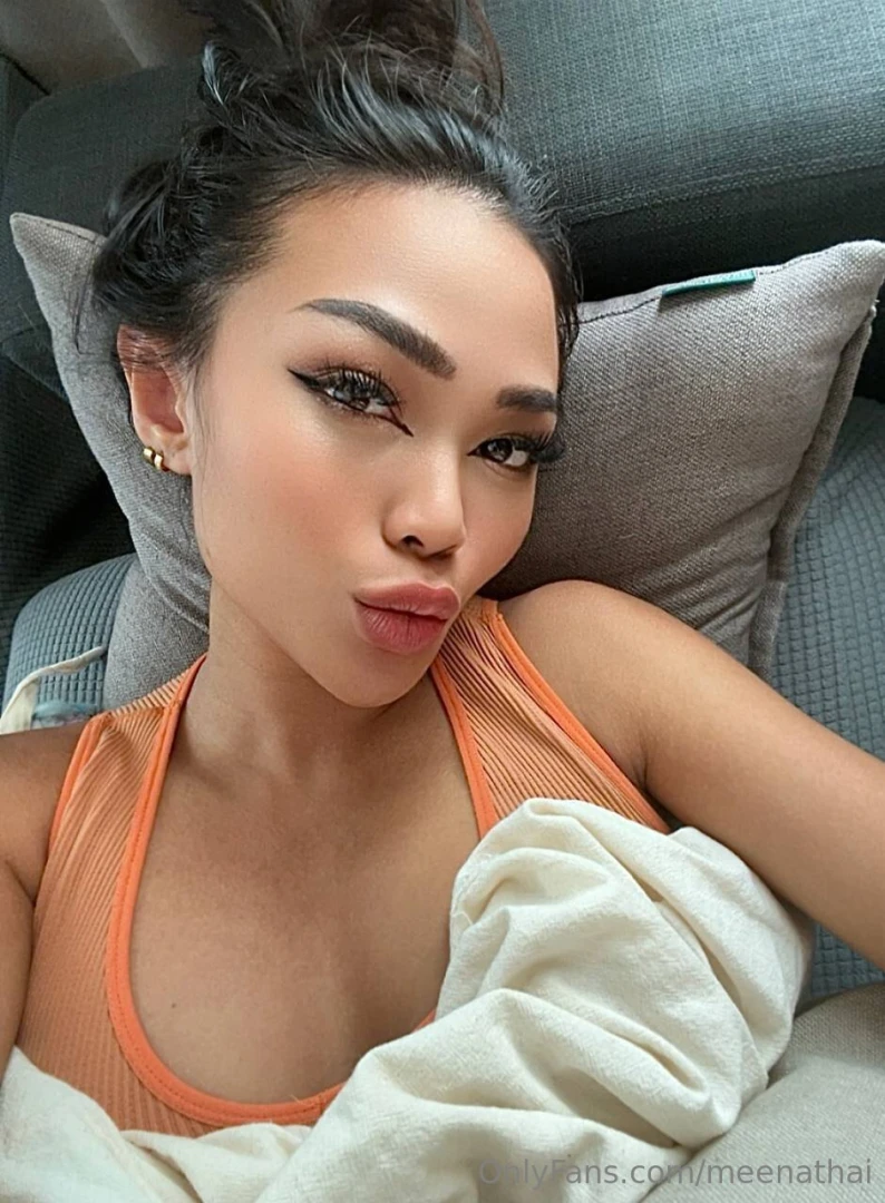 Just casually being gorgeous at home 