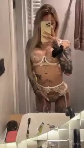My bestie nikolnatu wants to gift you a free access to her page for a