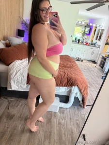 Do you want to see my pregnant belly grow more