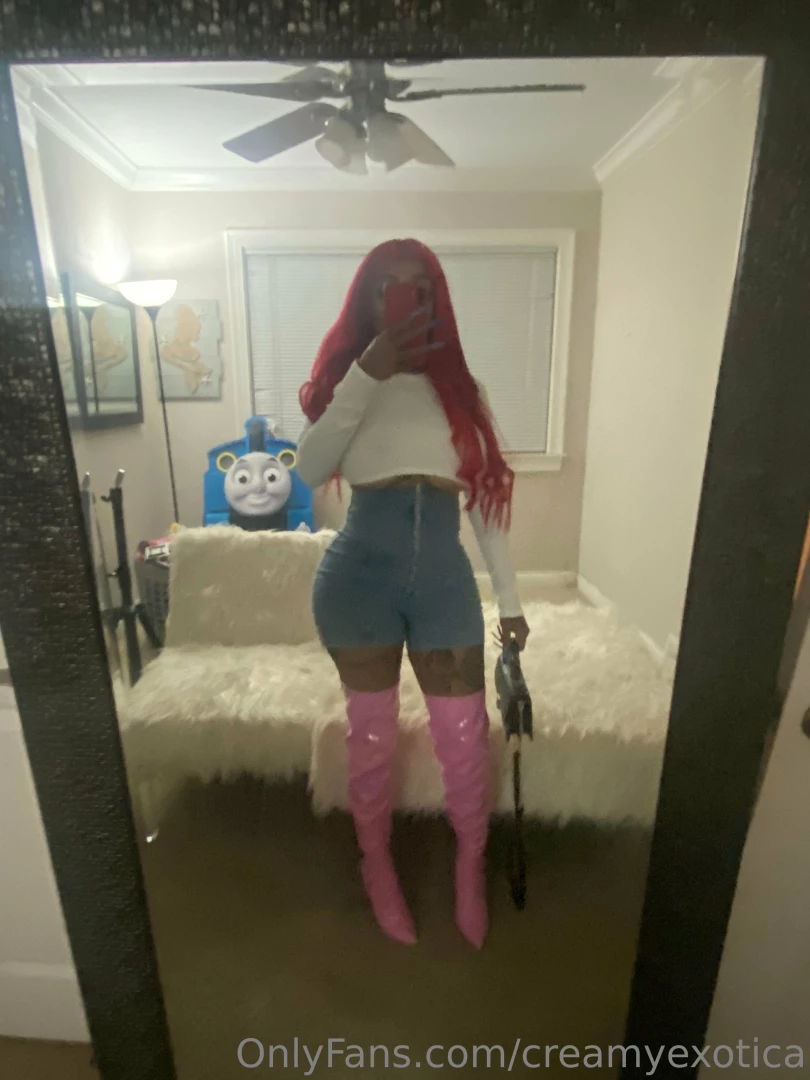 Last night before i got tipsy y all like my pink heels part 1 