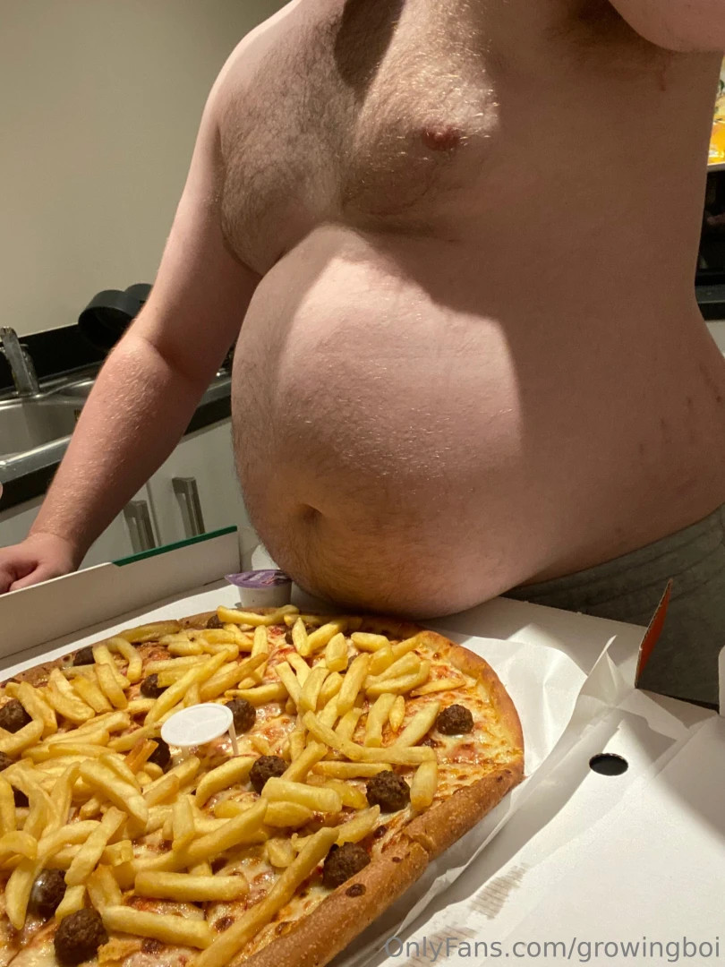 When people on the internet buy you dinner cos they wanna make you 