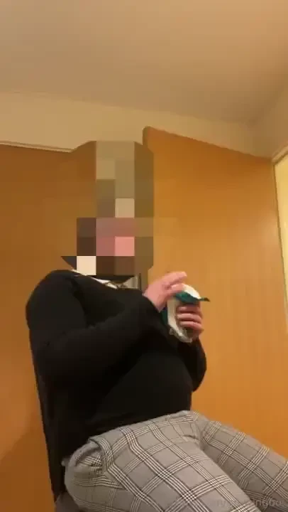 Part 2 - you catch up with your fat colleague on break and he doesn t 