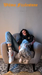 Your secret love of milfs in sneakz is safe with me