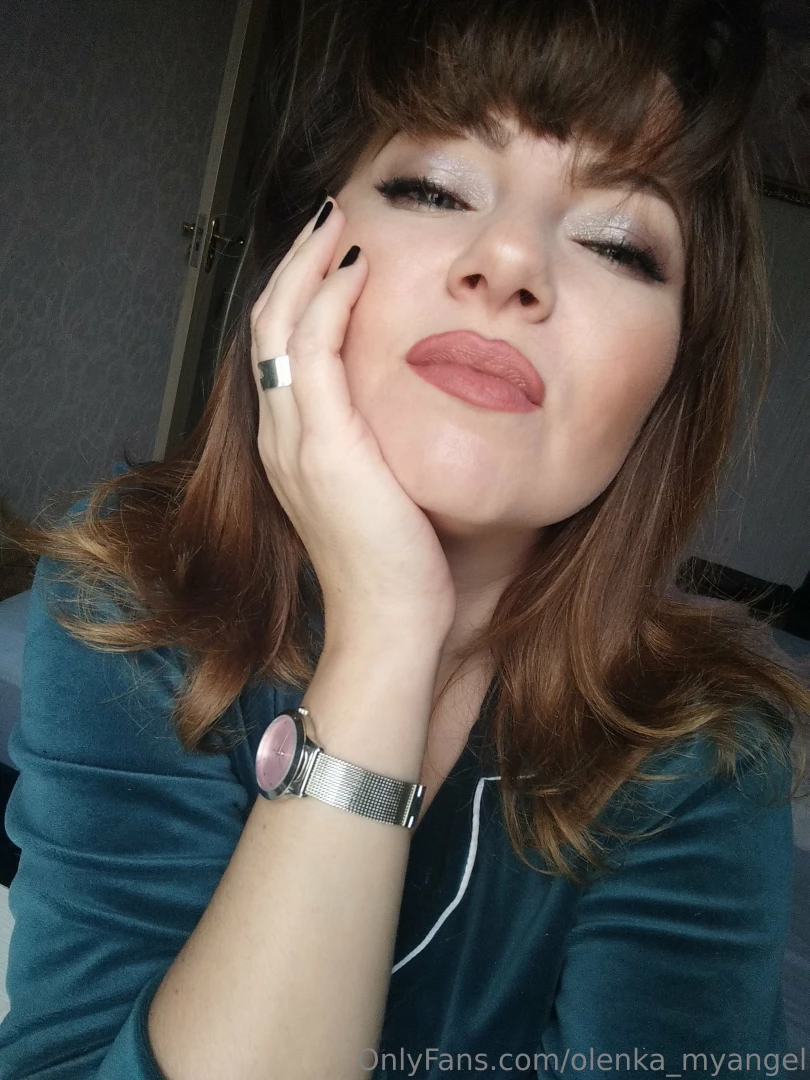 And while my heart is beating my country is fighting 