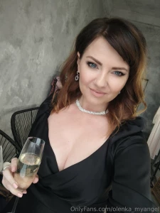 I will survive as long as i know how to love i know i ll stay alive i