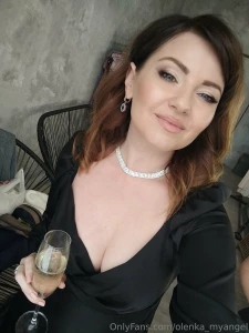 I will survive as long as i know how to love i know i ll stay alive i part 1