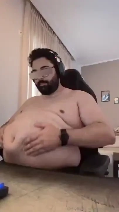 Fuck i ve gotten fatter i can t wait to test how much food i can fit part 1 