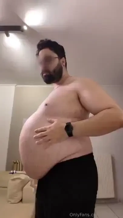 My fat belly getting bigger is making me so pathetic and needy also 