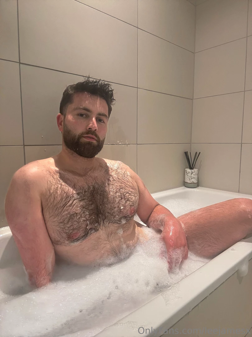 You all know i love a bath which is your fave part 6 