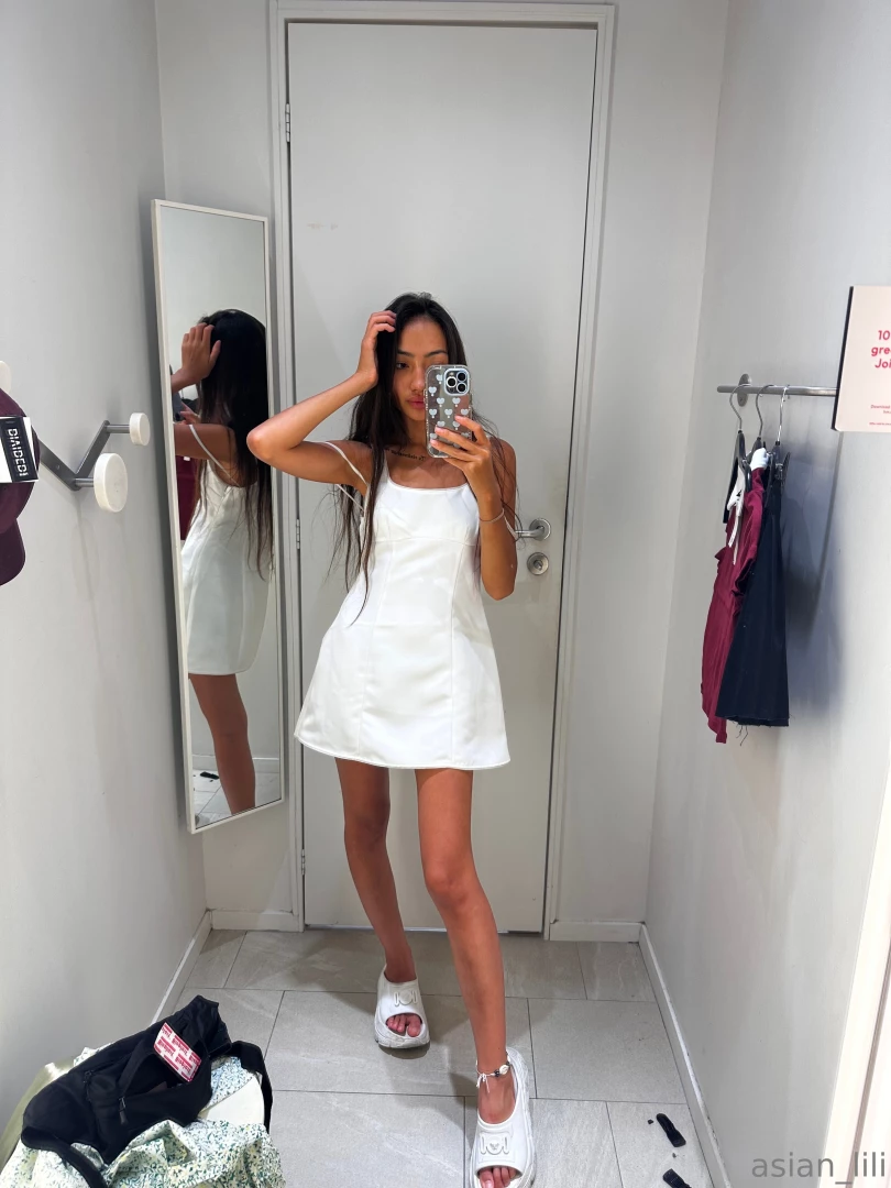 Continuing the parade of my dresses rate this one from 1 to 8 