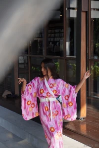 There s more to me than you see but if you stay long enough i ll show