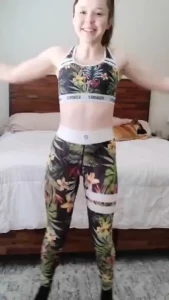 A snippet of the last time i did workouts on here i definitely ate way