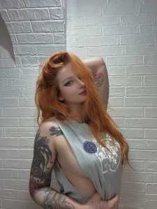 I want my holiday mood just a little plzzzz